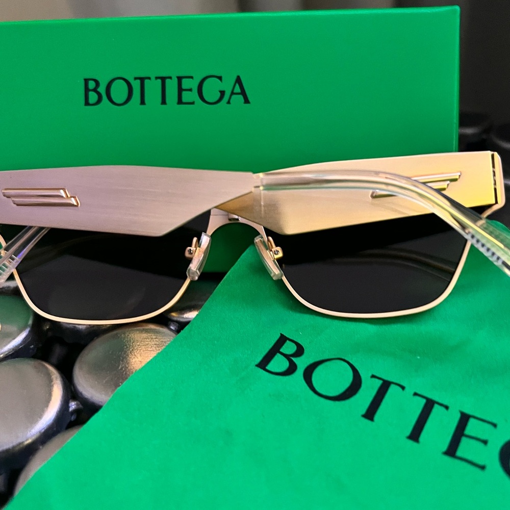 Bottega Veneta Original Rectangular Sunglasses In… - image 6